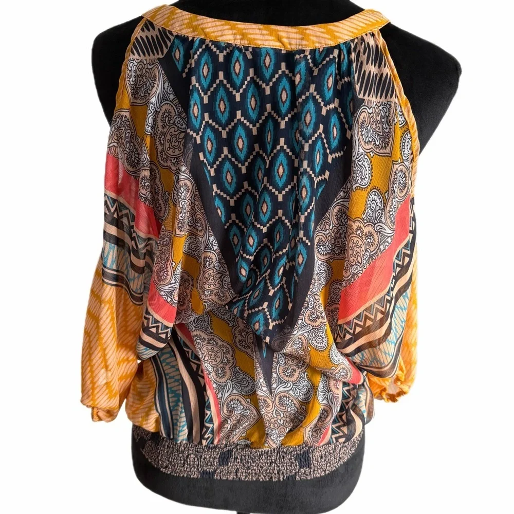 Multicolor Patterned Women's Top - Picture 5 of 8